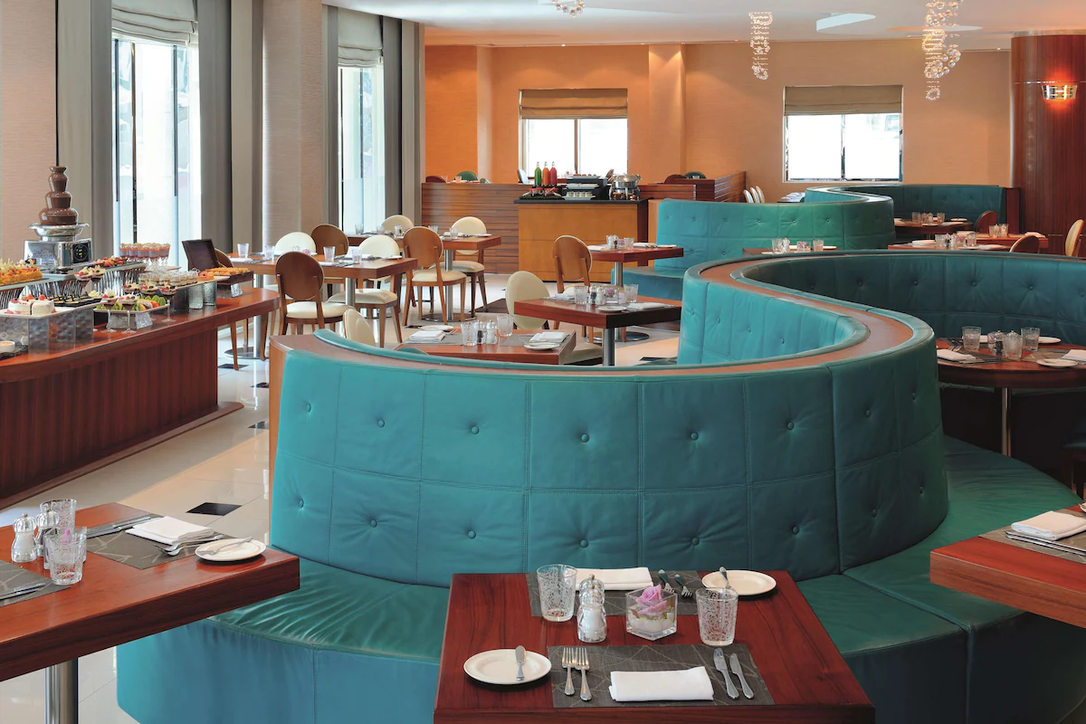 رستوران و کافی شاپ هتل آوانی دیره دبی